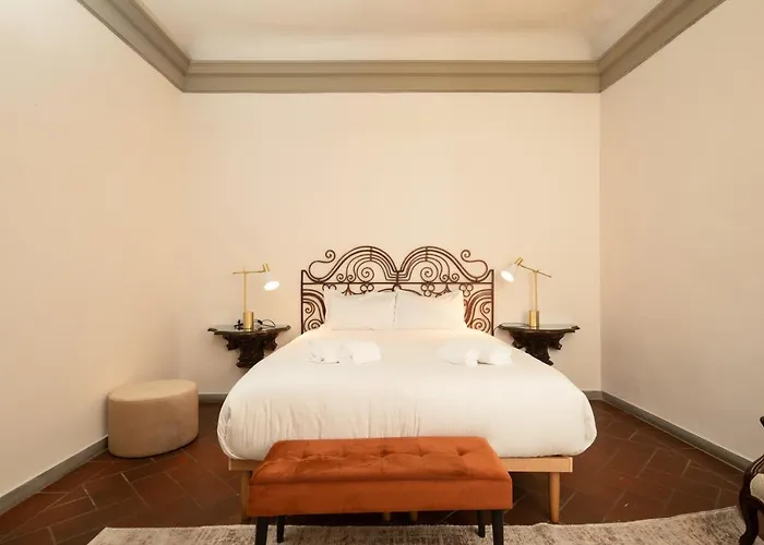 Lejlighed Bardini Garden